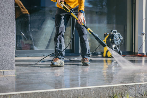 Best Garage Pressure Washing  in Moenkopi, AZ